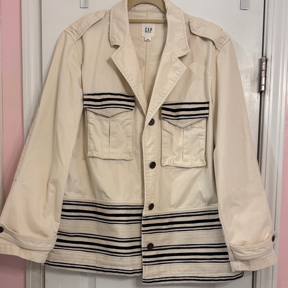 Gap women’s Denim utility jacket off white with black stripes.nautical vibe.